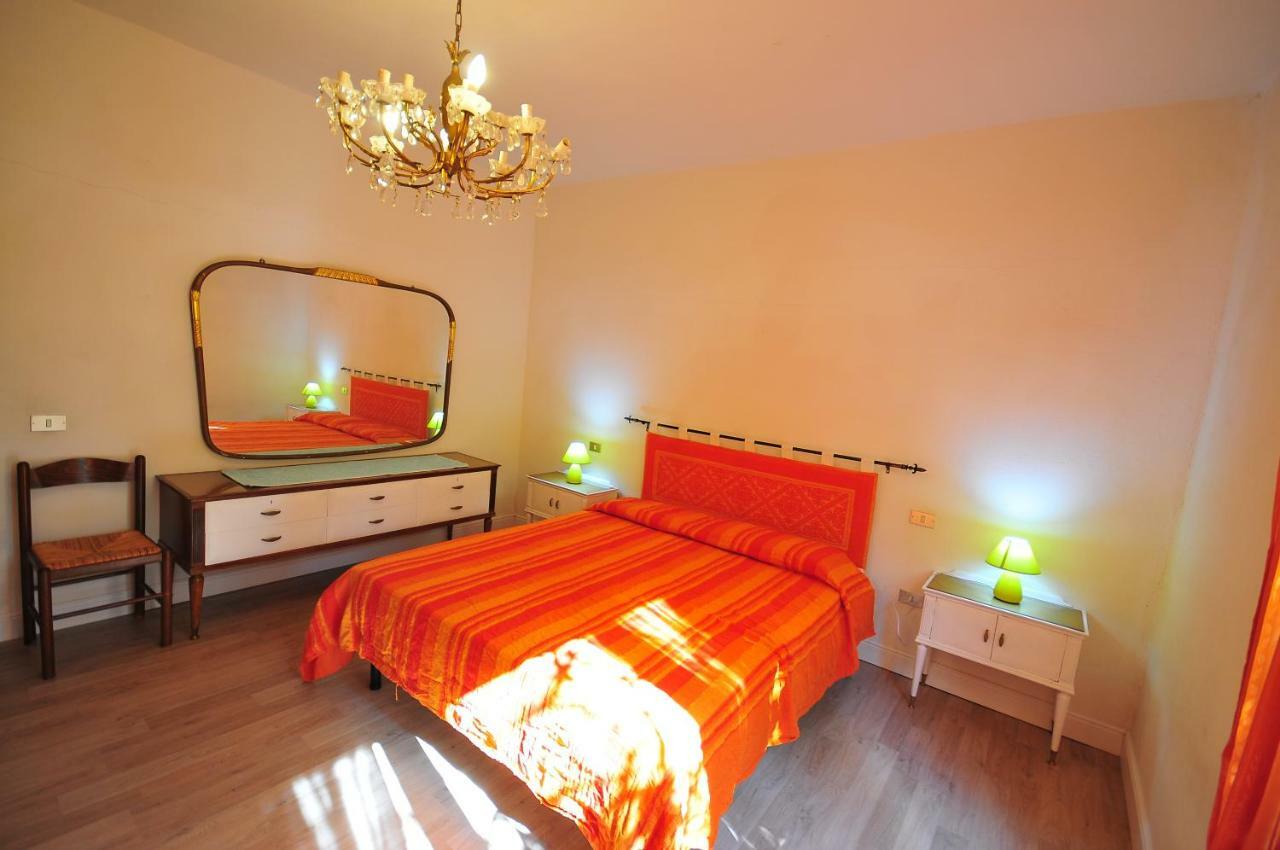 Residenza I Melograni Villa Porto Ottiolu Buitenkant foto