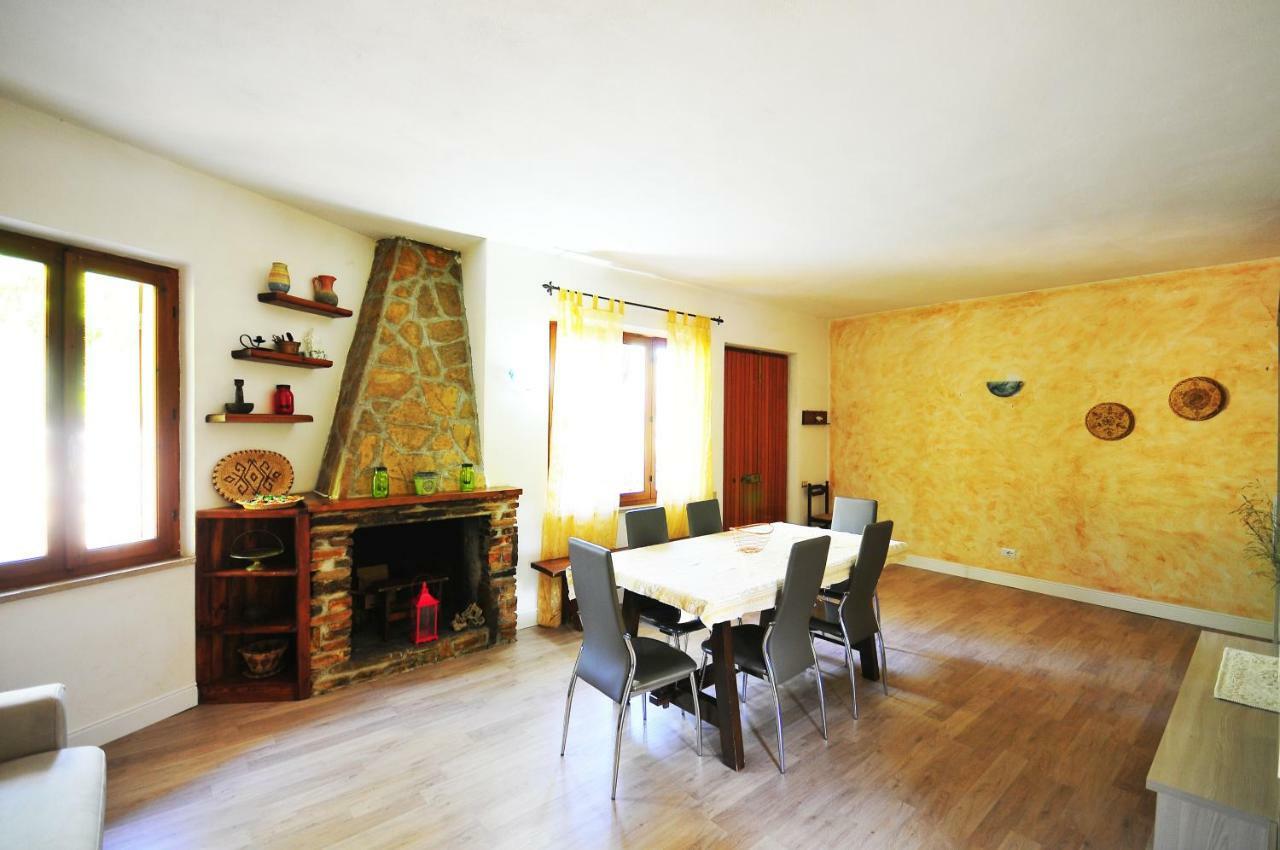 Residenza I Melograni Villa Porto Ottiolu Buitenkant foto