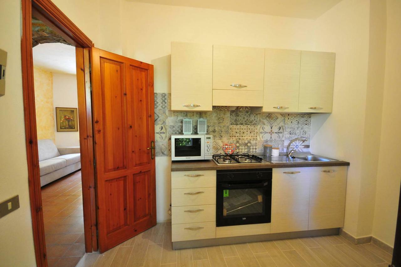 Residenza I Melograni Villa Porto Ottiolu Buitenkant foto
