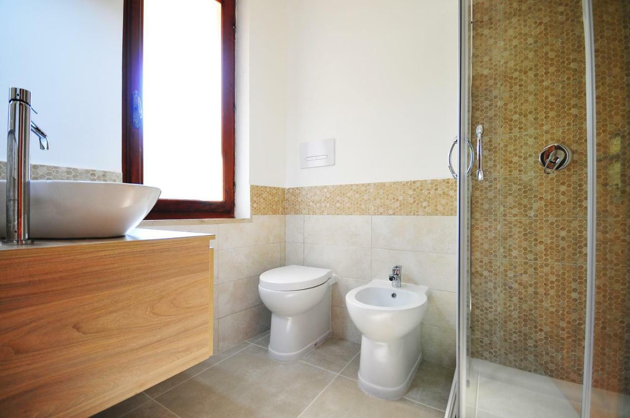 Residenza I Melograni Villa Porto Ottiolu Buitenkant foto