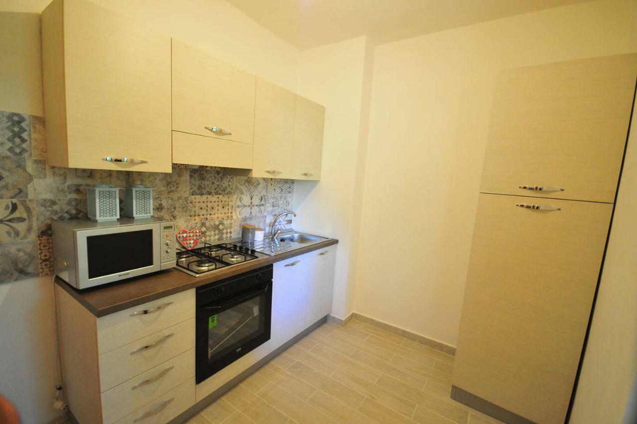 Residenza I Melograni Villa Porto Ottiolu Buitenkant foto