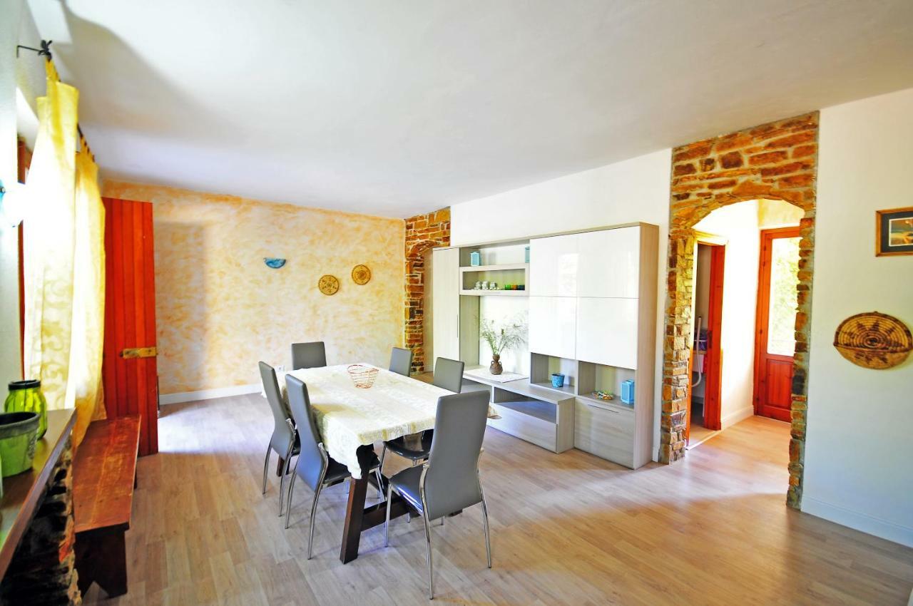 Residenza I Melograni Villa Porto Ottiolu Buitenkant foto