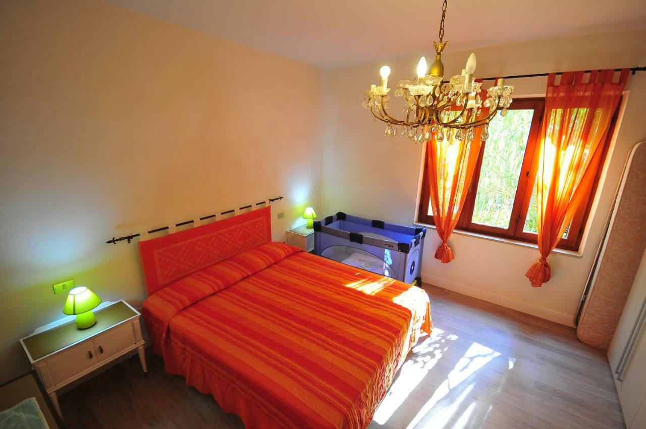 Residenza I Melograni Villa Porto Ottiolu Buitenkant foto